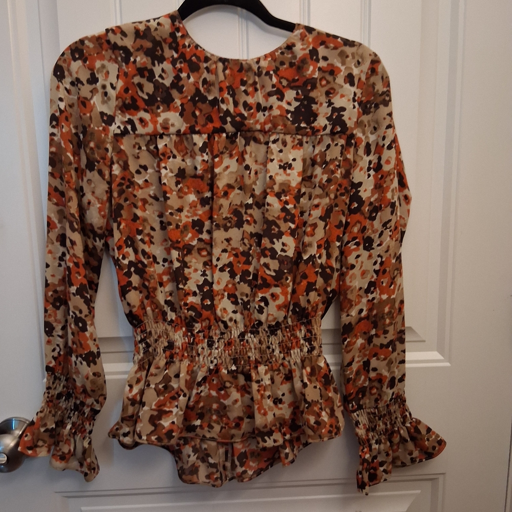 Victor Alfaro Women's Multicolor Floral Blouse